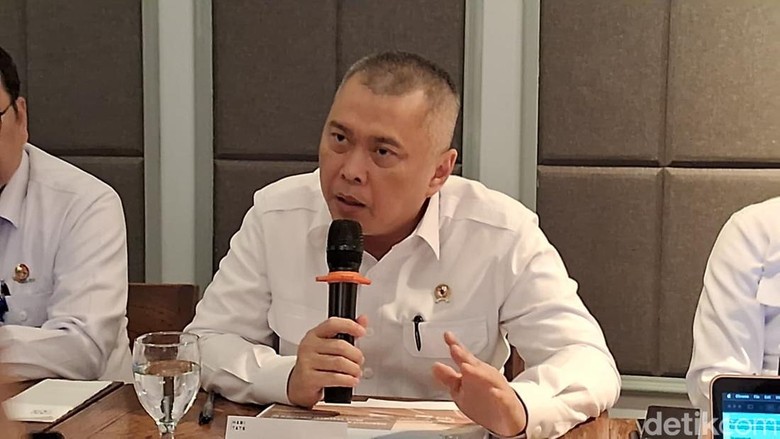 Menhub Sebut Asap Karhutla Mereda, Masih Ada Penerbangan Terdampak