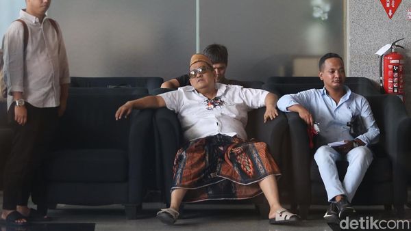 Pengusaha Tembakau Haji Her Diperiksa KPK