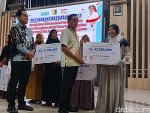 1.124 Guru Swasta di Lombok Timur Kini Dapat Perlindungan BPJS Ketenagakerjaan