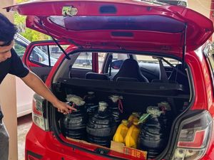 Modus Mobil Merah di Sukabumi Timbun Ratusan Liter BBM Pakai Galon
