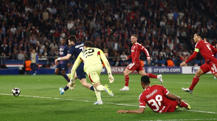 Soccer Football - UEFA Champions League - Quarter Final - First Leg - Paris St Germain v Liverpool - Parc des Princes, Paris, France - April 8, 2026 Paris St Germains Khvicha Kvaratskhelia scores their second goal Action Images via Reuters/Lee Smith