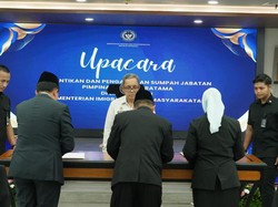 Sekjen Kemenimpipas Lantik 7 Pejabat Baru, Perkuat Pelayanan Publik