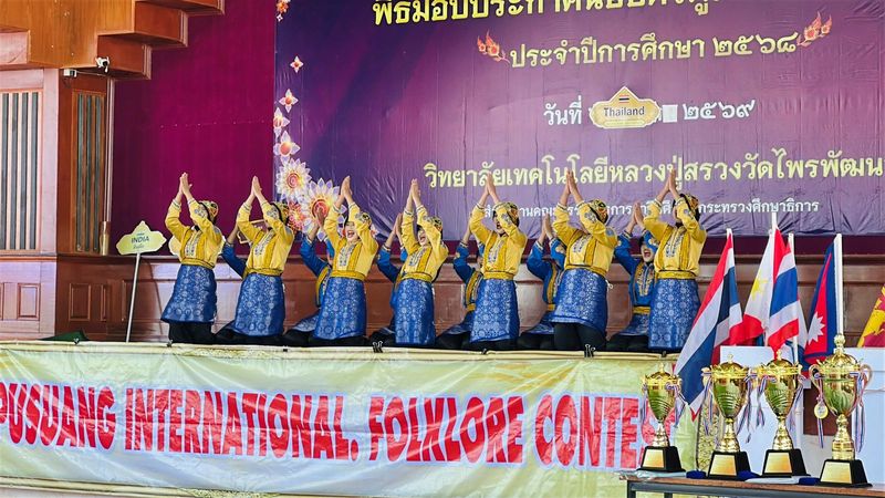 Tim Ratoh Jaroe SMAN 4 Semarang raih juara umum di Festival Internasional Thailand