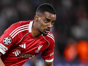 Semoga Isak Bikin Liverpool Lebih Tajam