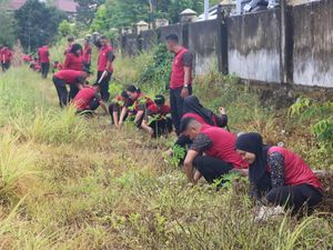 Perkuat Ketahanan Pangan, Polres Babar Tanam Bibit Semangka-Pepaya California