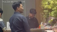 Insanul Fahmi Datangi Polda Metro Jaya Terkait Kasus Dugaan Perzinaan