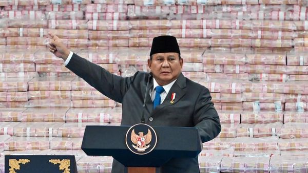 Tumpukan Rp11,4 T Dipamerkan, Prabowo Tegaskan Lawan Mafia Hutan