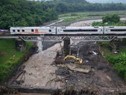 Perbaikan Jembatan Rel Prupuk-Linggapura Bikin 13 Perjalanan KA Terlambat