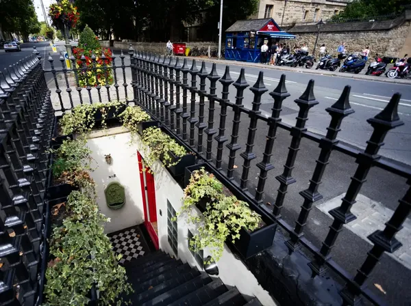 Begini Wujud Hotel yang Dulunya Bekas Toilet Umum, Estetik!