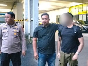 Pria Asal Inggris Ngamuk Bawa Sajam di Shelter Ciputat gara-gara Kucing