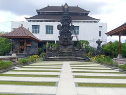 Pura Agung Raksa Bhuana di Medan, Dibangun Pakai Tukang-Bahan dari Bali