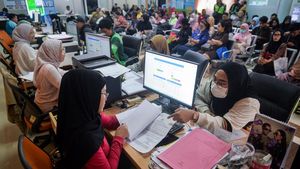 Sejumlah Daerah Terapkan WFH Jumat, Layanan Tetap Jalan