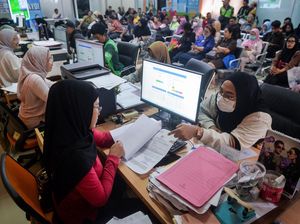 Sejumlah Daerah Terapkan WFH Jumat, Layanan Tetap Jalan