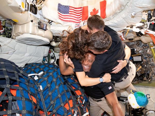 Sukses Pecah Rekor, Kru Artemis II Siap Pulang ke Bumi