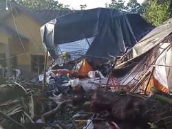Kronologi Pohon Tumbang Timpa Tenda Nikah di Bone Berujung Ibu Pengantin Tewas