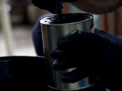 Video: Perjuangan Produsen Tinta Bertahan di Tengah Lonjakan Harga Minyak