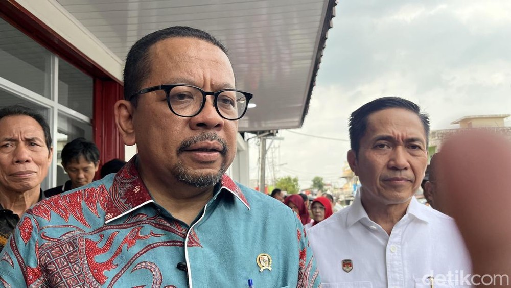 Kunjungan Luar Negeri Presiden Prabowo: Polemik Biaya dan Urgensi Diplomasi Global