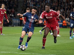 Bek Liverpool Iri Lihat PSG Dapat Libur di Ligue 1 demi Fokus di UCL