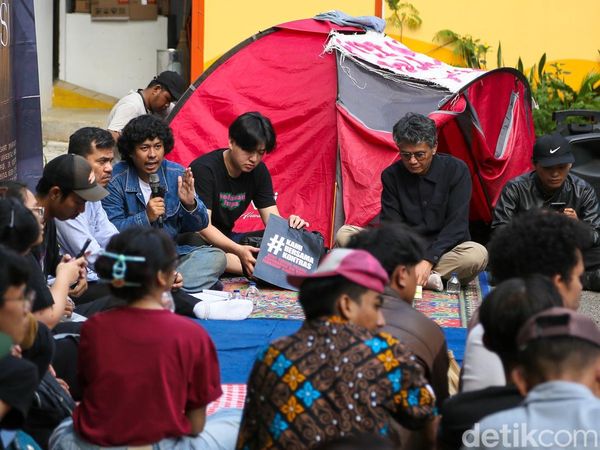 Aksi Gelar Tenda di Komnas HAM, Tuntut Keadilan Kasus Andrie Yunus