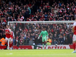 Arsenal Mulai Diragukan Bisa Juara Premier League