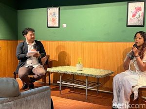 Puti Mustika Tekuni Lukis Secara Otodidak Kini Pameran di Artotel Casa Kuningan