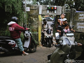 Bermanuver di Jalan Tikus Perkotaan