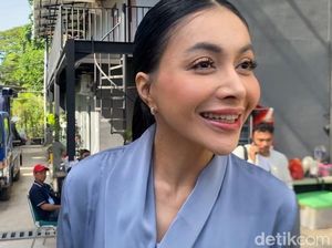 Rasa Syukur Denada Usai Menang di PN Banyuwangi soal Dugaan Penelantaran Anak