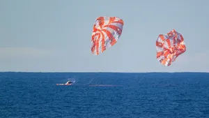 Dari Bulan ke Bumi! Detik-detik Artemis II Splashdown Bikin Merinding