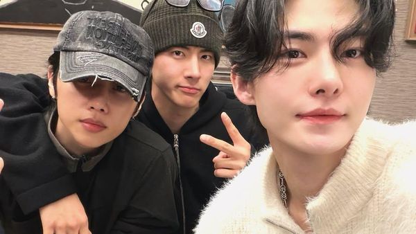 Hwall Reuni sama Eric dan Sunwoo THE BOYZ!