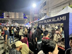 Uji Coba CFN Palembang Diserbu Warga, Pedagang Laris Manis