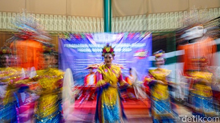 Ondel-ondel hingga Tari Betawi Hibur Warga di Setu Babakan