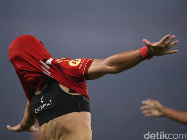 Persija Tampil Solid, Persebaya Takluk di SUGBK