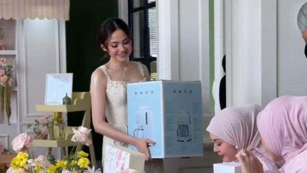 Syifa Hadju Gelar Bridal Lunch, Bagi-bagi Mesin Kopi hingga Tumbler!