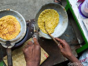 Video: Yuk ke Lapangan Banteng, Ada Banyak Kuliner Betawi Nih!