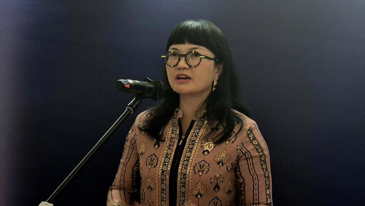 Dilema Energi Hijau: Wamen Stella Soroti AI yang Boros Sumber Daya