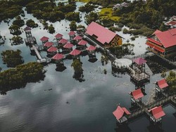 Pesona Wisata Air Hitam Dermaga Kereng Bangkirai Palangka Raya