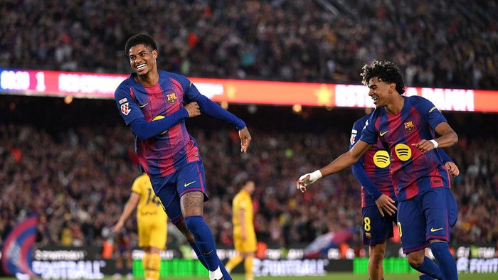 BARCELONA, SPAIN - APRIL 11: Marcus Rashford of FC Barcelona celebrates scoring his teams fourth goal during the LaLiga EA Sports match between FC Barcelona and RCD Espanyol de Barcelona at Spotify Camp Nou on April 11, 2026 in Barcelona, Spain. (Ph