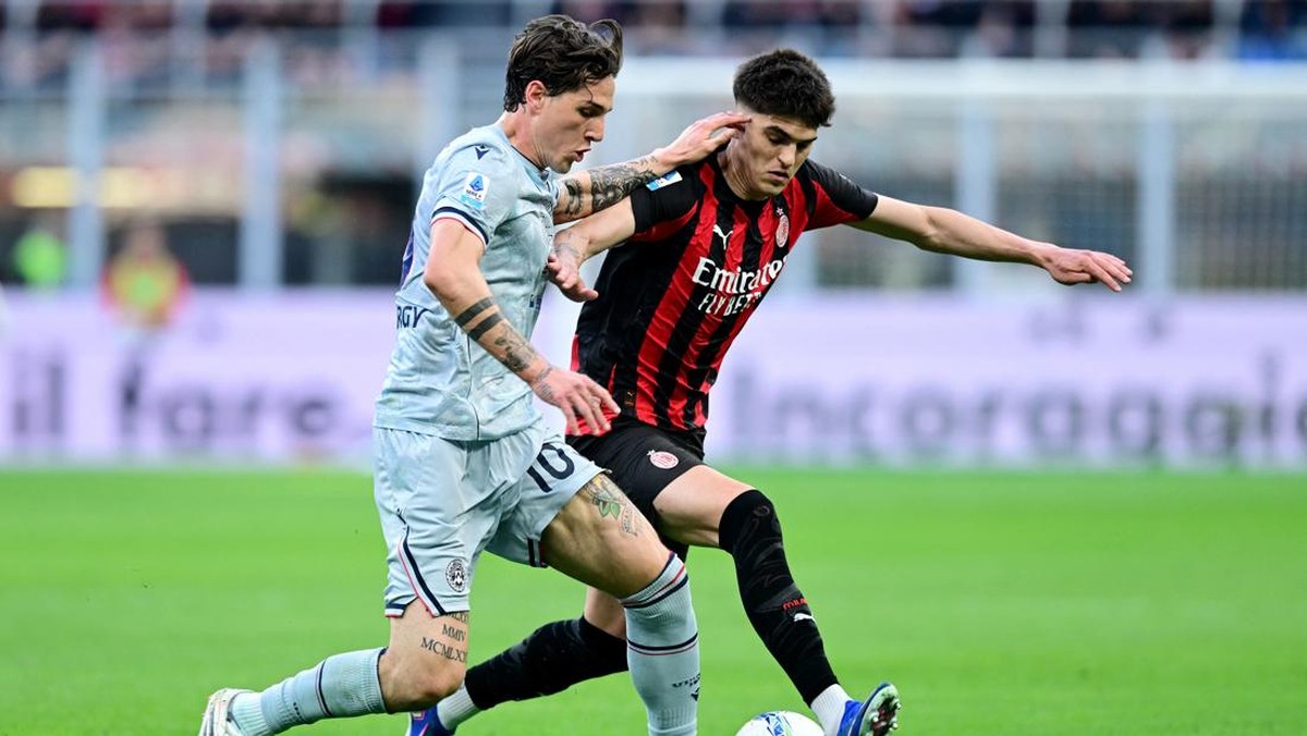 AC Milan dikalahkan Udinese 0-3 di San Siro dalam lanjutan Serie A (Foto: REUTERS/Daniele Mascolo)