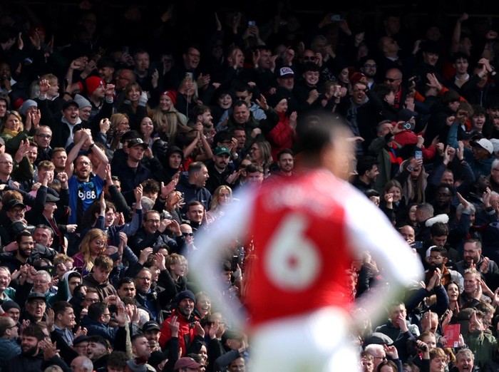 Arsenal harus menelan kekalahan pahit saat menjamu Bournemouth dalam lanjutan Premier League di Emirates Stadium, Sabtu (11/4/2026) malam WIB. Bermain di hadapan pendukung sendiri, The Gunners justru tumbang dengan skor 1-2 dan mendapat sorakan kekecewaan dari para suporter. REUTERS/Dylan Martinez