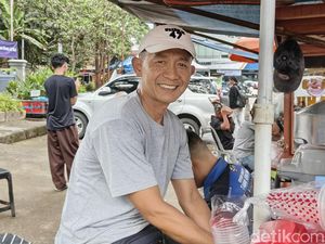Diran yang Bertahan di Tengah Gempuran Kedai Kopi