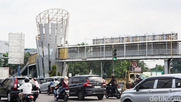 Terbengkalai 10 Tahun, JPO Ahmad Yani Bekasi Jadi Sorotan Warga