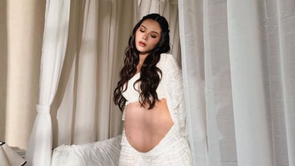 Pemotretan Maternity Alyssa Daguise Jelang Lahiran, Perut Glowing Curi Atensi