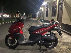 Motor-Ransel WN Skotlandia Dicuri Saat Kemah di Pinggir Jalan Sekotong