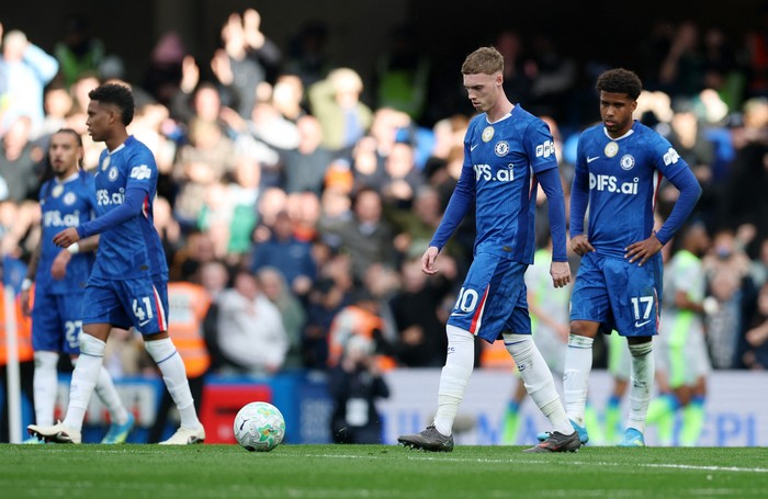 Soccer Football - Premier League - Chelsea v Manchester City - Stamford Bridge, London, Britain - April 12, 2026 Chelsea's Cole Palmer looks dejected after Manchester City's Marc Guehi scores their second goal REUTERS/Isabel Infantes EDITORIAL USE ONLY. NO USE WITH UNAUTHORIZED AUDIO, VIDEO, DATA, FIXTURE LISTS, CLUB/LEAGUE LOGOS OR 'LIVE' SERVICES. ONLINE IN-MATCH USE LIMITED TO 120 IMAGES, NO VIDEO EMULATION. NO USE IN BETTING, GAMES OR SINGLE CLUB/LEAGUE/PLAYER PUBLICATIONS. PLEASE CONTACT YOUR ACCOUNT REPRESENTATIVE FOR FURTHER DETAILS..