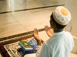 Bolehkah Membaca Doa Setelah Dhuha dengan Bahasa Indonesia?