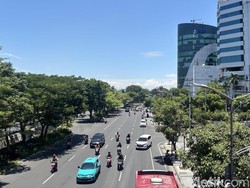 Tips Cegah Dehidrasi untuk Menghadapi Teriknya Kota Surabaya