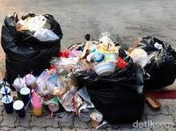 Sejak TPA Suwung Ditutup, Pelaku Usaha di Badung Pusing Urus Sampah Sendiri