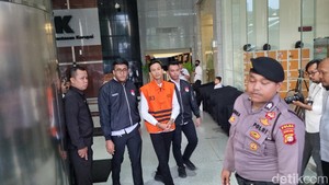 Penahanan Tak Surutkan Eks Ajudan Abdul Wahid Gugat KPK Rp 11 Miliar