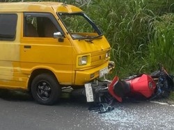 Motor di Musi Rawas Bertabrakan dengan Angkot, Dua Pelajar Luka Parah