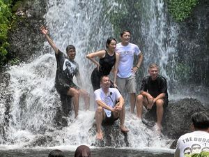 Saat Ariel Noah, Raffi Ahmad, Desta dan Gading Marten Jelajahi Banyuwangi